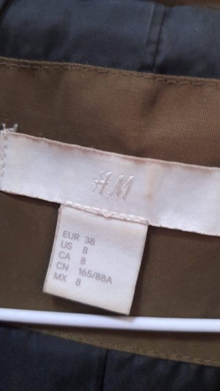 T38 Cazadora acolchada verde oliva H&M