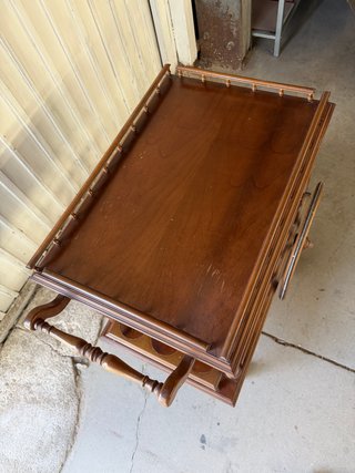 Carrito de madera para bar
