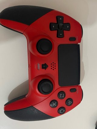 PS4 (PlayStation 4) con 2 mandos pro