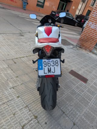 Yamaha YZF-R1 2007 Roja y Blanca