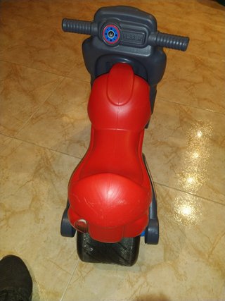 Moto juguete correpasillos