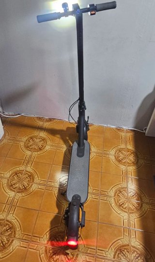 Patinete Eléctrico Xiaomi Essential