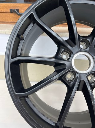 Llanta Porsche GT4 (981) Negra ancho 8,5x20