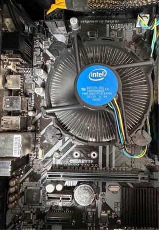 Torre PC i5 8400 16GB DDR4 RAM 256GB SSD 1TB HDD