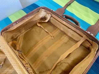 Maleta vintage marrón