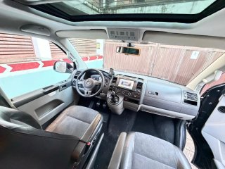 Volkswagen Caravelle 2011