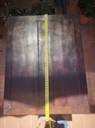 Mesita auxiliar antigua de madera