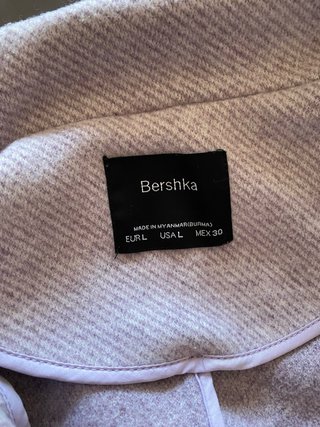 Abrigo Bershka Lila Talla M