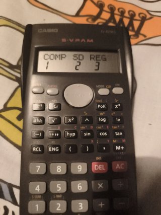 Calculadora Científica Casio fx-82MS