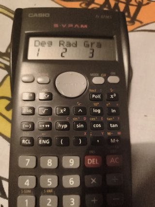 Calculadora Científica Casio fx-82MS
