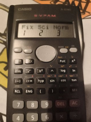 Calculadora Científica Casio fx-82MS