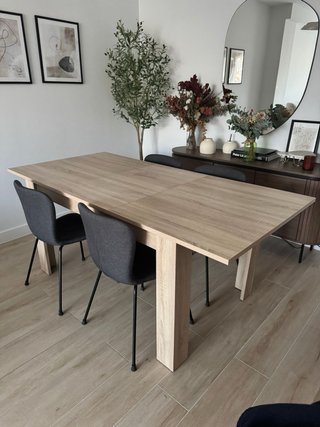 Mesa comedor rectangular extensible madera clara