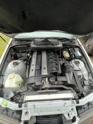 Motor bmw 320i e36 m52b20