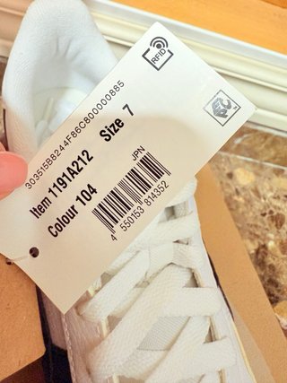 Zapatos nuevos de Asics