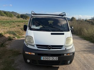 Opel Vivaro 2005