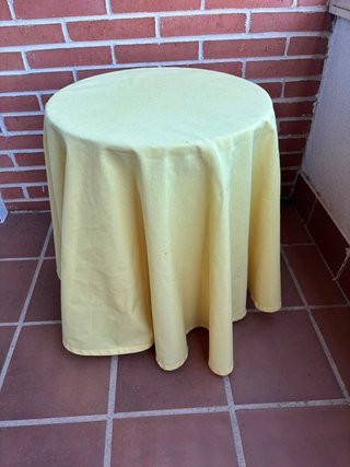 Tavolino con cassetti in legno