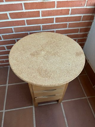 Tavolino con cassetti in legno
