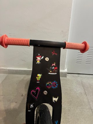 Bici de madera sin pedales