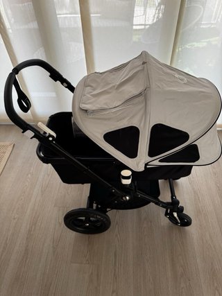 Bugaboo Camaleon con 2 capotas (verano e invierno)