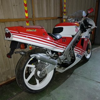Honda NSR 250 MC18 Roja/Blanca