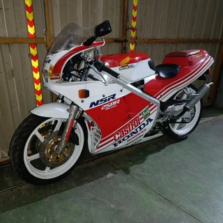 Honda NSR 250 MC18 Roja/Blanca