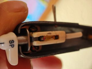 Tocadiscos y radio portátil de maleta