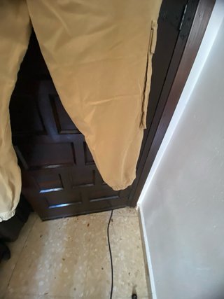 Pantalones cargo beige una sola puesta