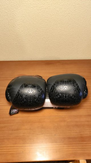 Guantes boxeo Leone Sport Maori Combat 14 oz