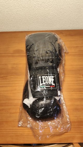 Guantes boxeo Leone Sport Maori Combat 14 oz