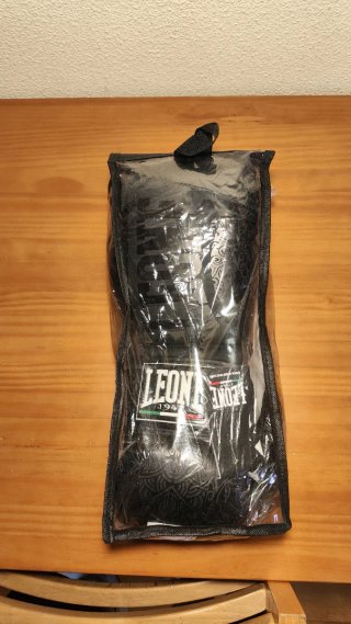 Guantes boxeo Leone Sport Maori Combat 14 oz