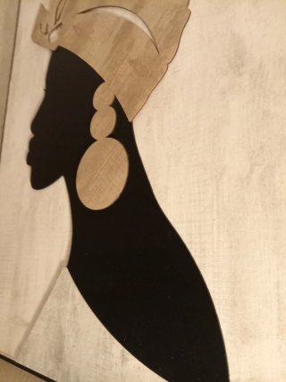 Cuadro relieve mujer silueta dorada