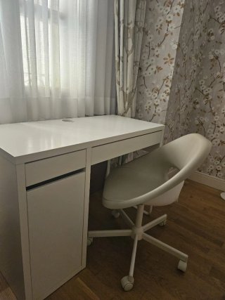 Escritorio con silla