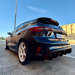 Ford Focus ST Line X
