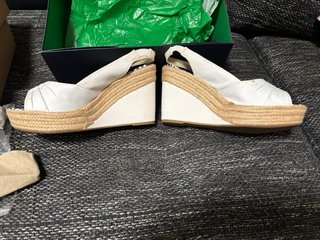Calzado Tommy Hilfiger Blanco combinado con cordón