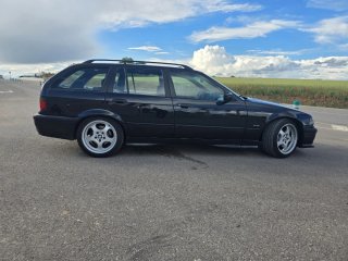 BMW e36 320i touring
