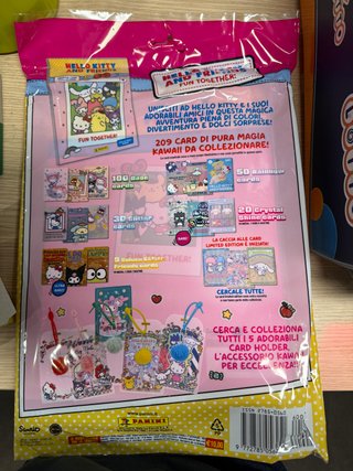 Starter Pack Hello Kitty & Friends - Album + 3 Bus