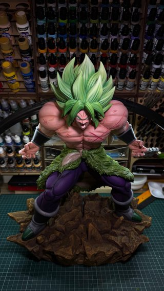 Figura Super Broly