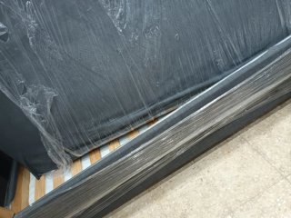 Cama 1.80m x 2m Gris y Blanca