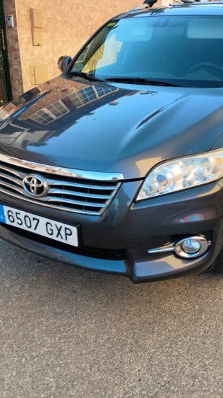 Toyota RAV4 2010