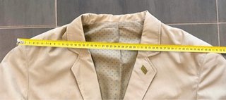 Chaqueta Surpi crema