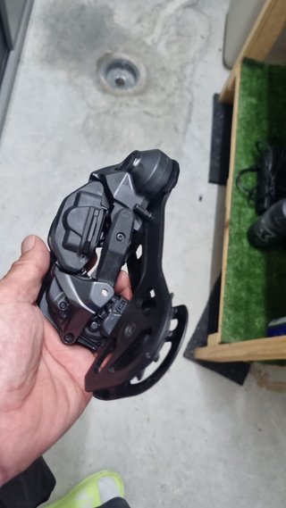 Cambio Shimano Deore XT M8250 Di2 12V