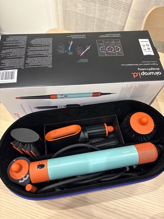 Dyson Airwrap i.d. straight+wavy