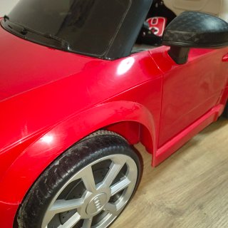 Coche eléctrico infantil Audi TT rojo