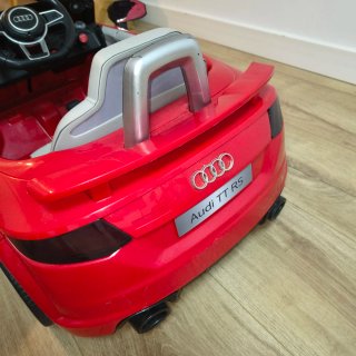 Coche eléctrico infantil Audi TT rojo