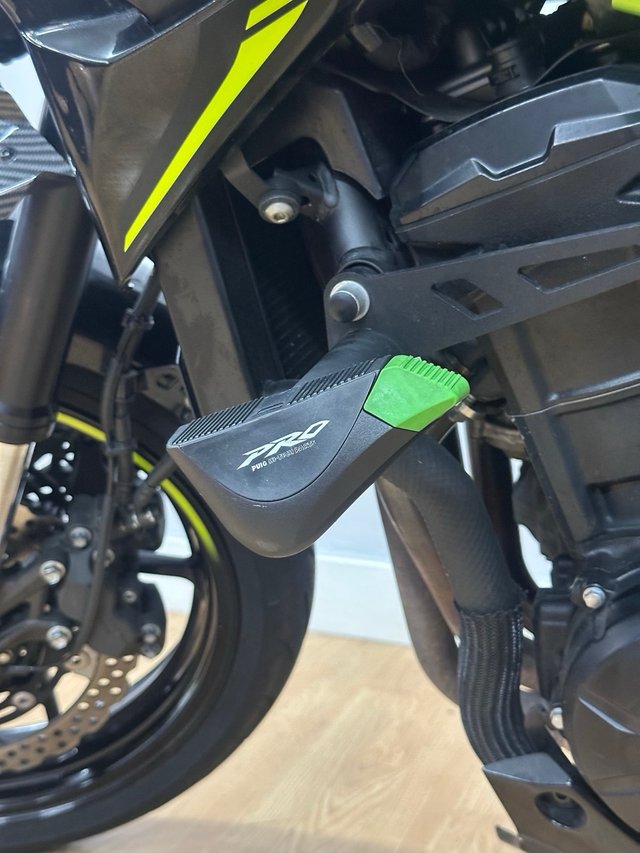 KAWASAKI Z900 PERFORMANCE A2