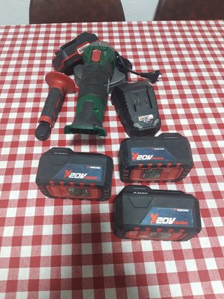 Radial Parkside 20V con 4 baterías
