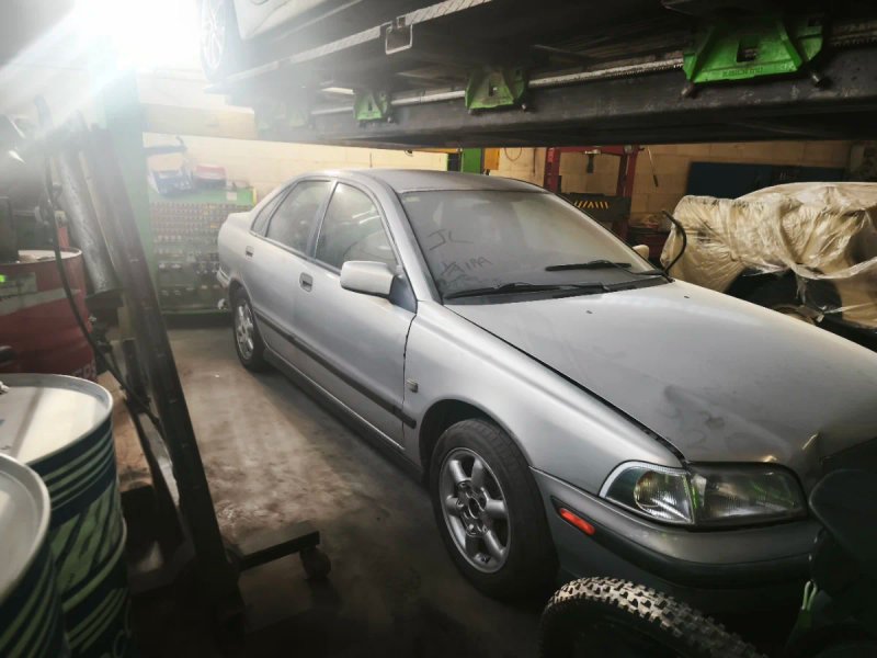 Volvo S40 1998 - foto 1