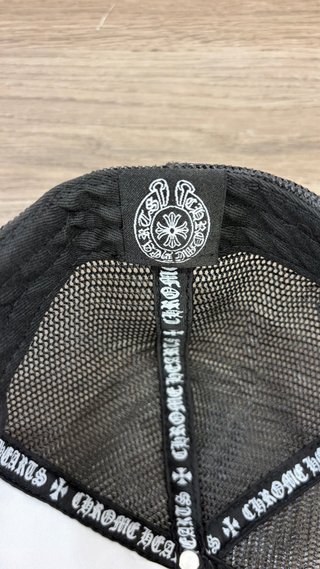 Gorra Chrome Hearts Blanca y Negra