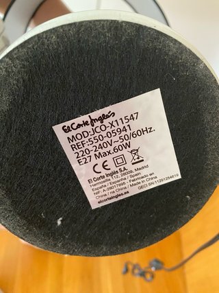 LÁMPARA DE MESA