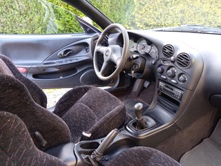 Hyundai Coupé 1.6 FX - 116CV, gasolina. 199.800km